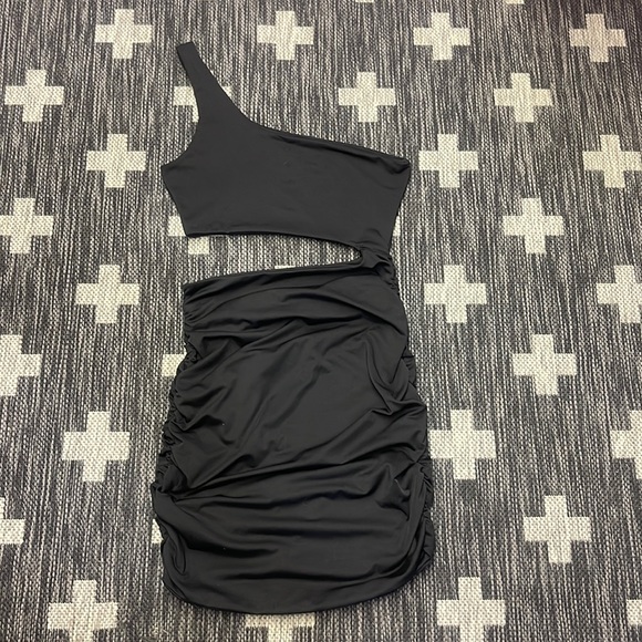 Dresses & Skirts - Spandex Black Medium One Shoulder Dress